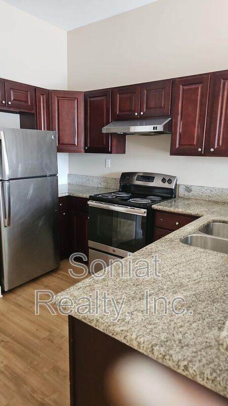 Photo - 3132 Washington Ave