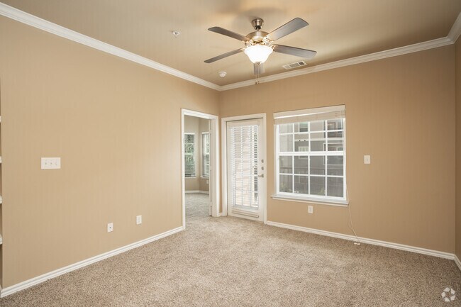 1BR, 1BA - 754SF - Living Area