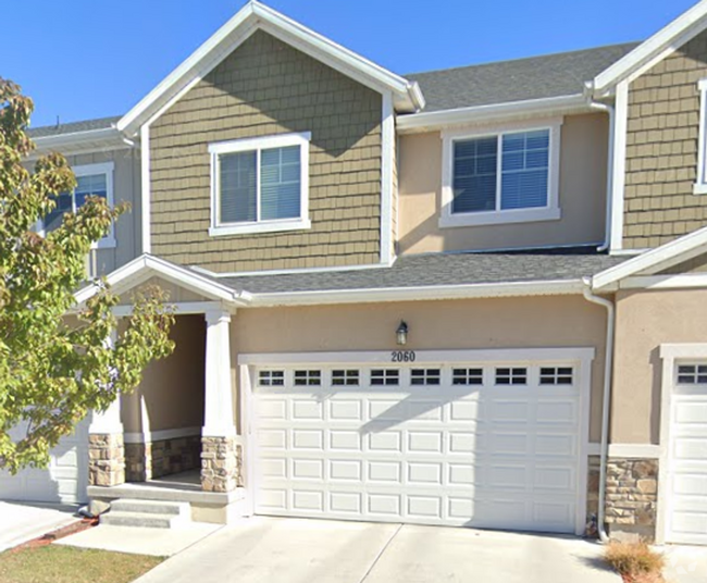 Building Photo - Immaculate Townhome in Sleepy Ridge