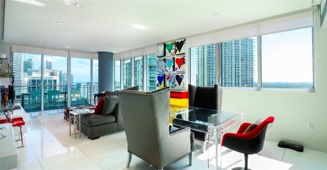 Photo - 92 SW 3rd St Unit 3005