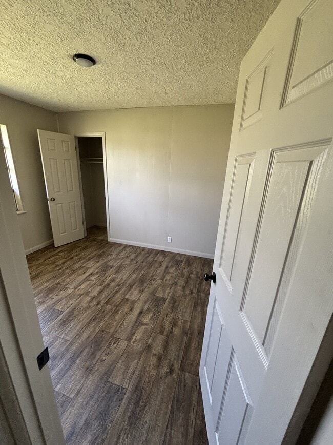 Photo - 207 W Grant St