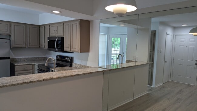 Bar and Dining Area - 5200 Martel Ave Unit Monticello Balcony Condo
