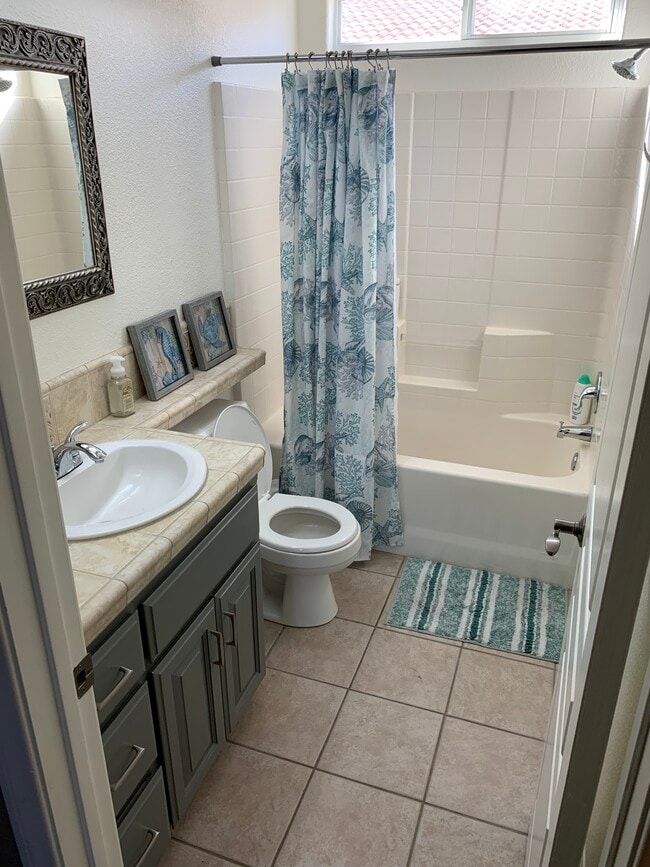 Photo - 13960 Driftwood Dr Unit B