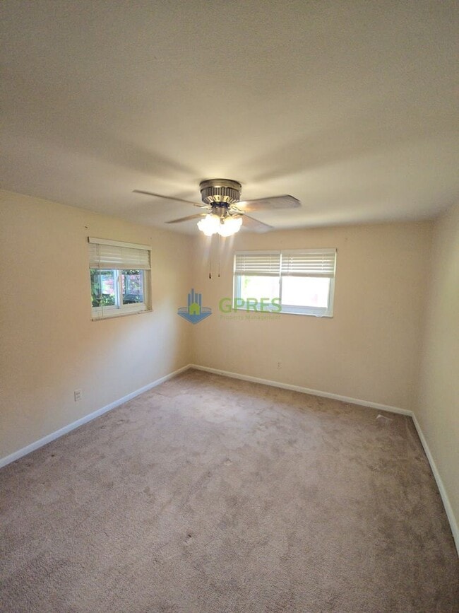 Photo - Charming 3-Bedroom Pittsburgh Home with Fireplace, Balcony & Garage Parking