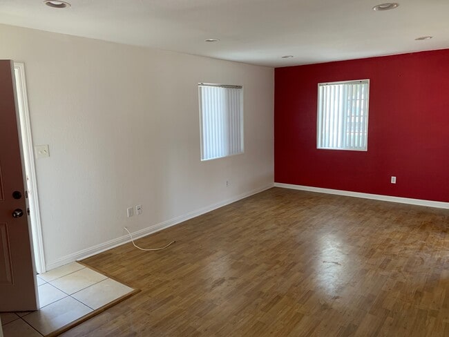 livingroom - 1754 Nadeau Street Townhome