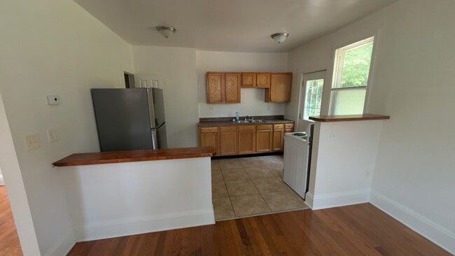 Photo - 1261 Rutledge Ave