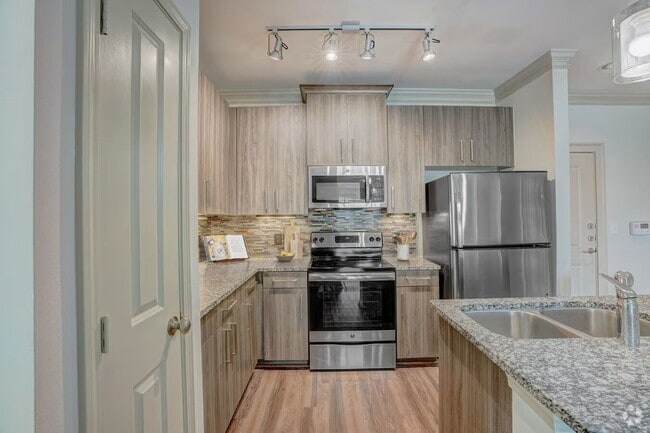 Building Photo - High-End Living, Perfectly Executed! Unit AAHP2 Rental
