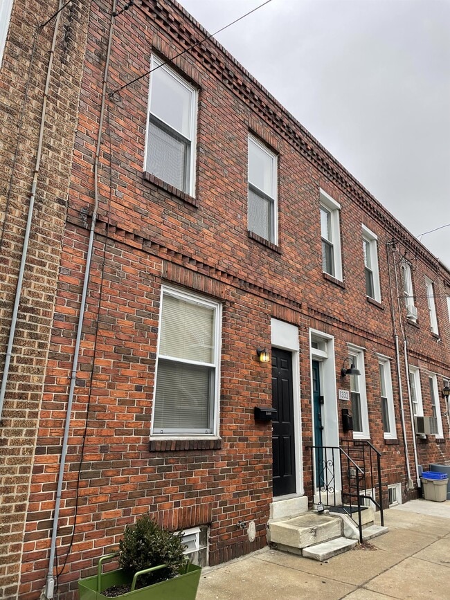 Building Photo - 1334 S Hicks St Rental
