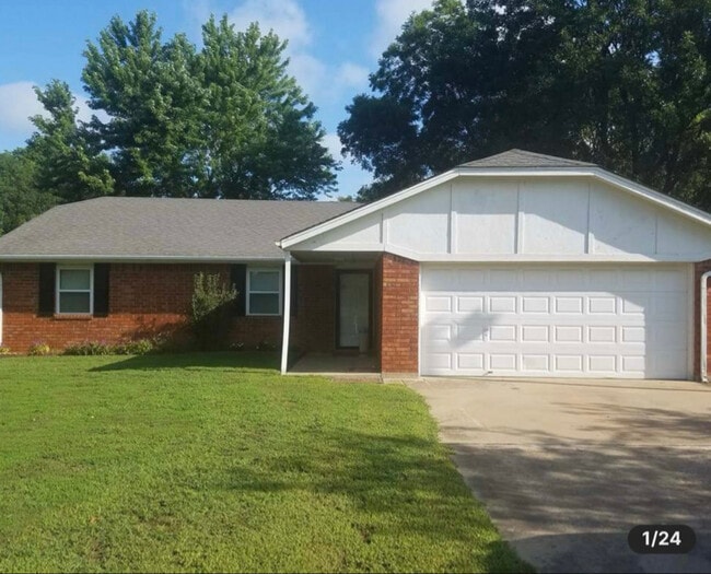 Photo - 1800 Deer Run House