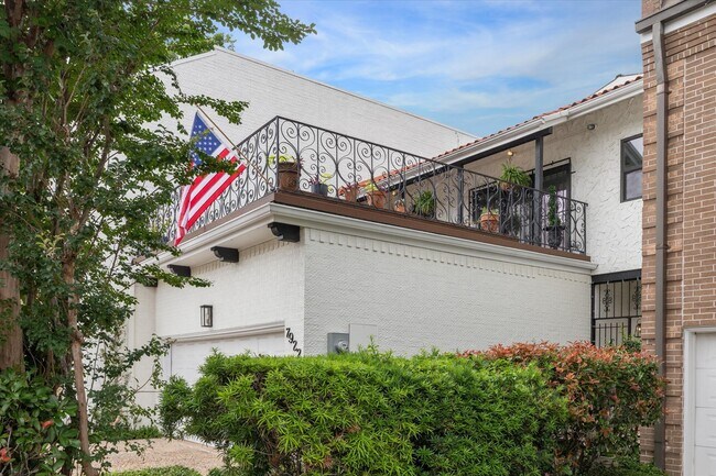 Photo - 7922 Woodway Dr