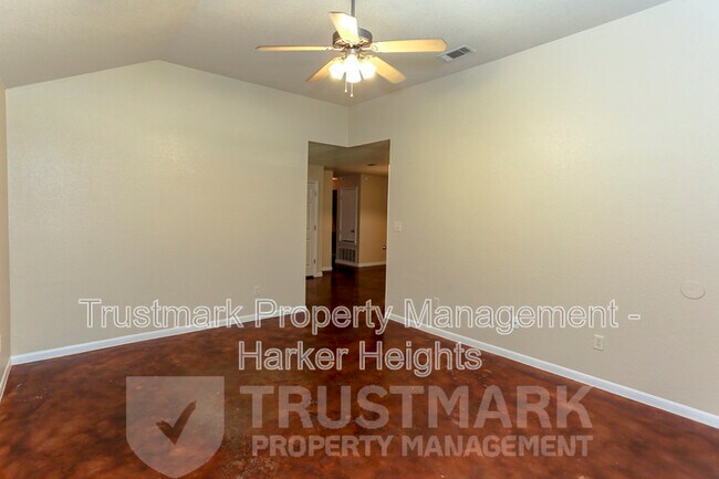 Photo - 5022-502205 205 Loop Unit A