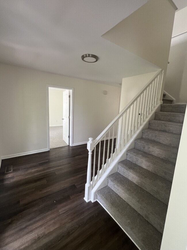 Photo - 2935 Burtonwood Dr