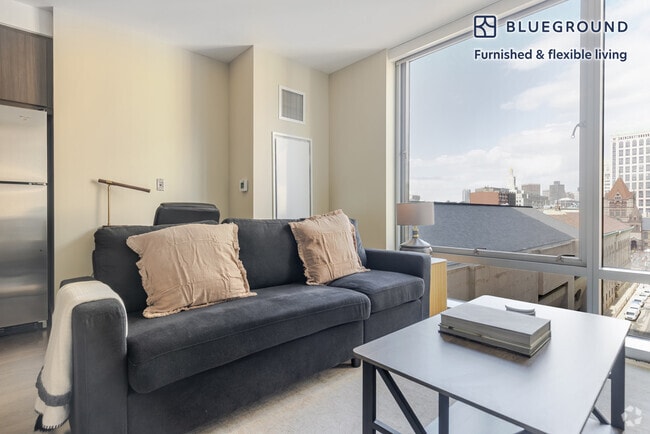 Building Photo - 77 Exeter St Rental