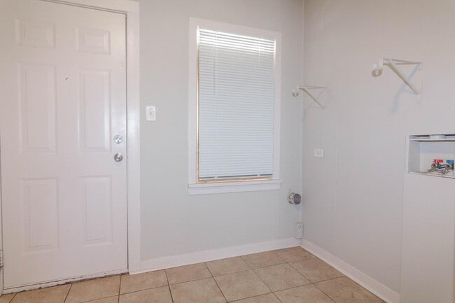 Photo - 2426 26th St