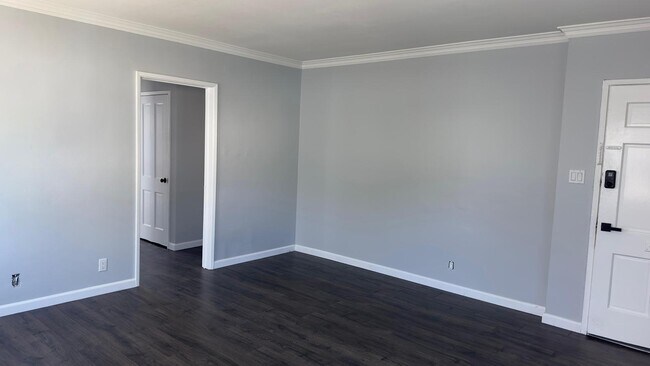 Photo - 4071 8th Ave Unit 4073