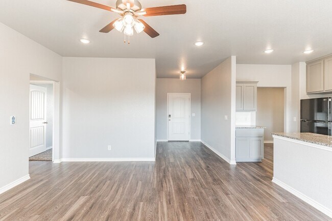 Photo - 117 Mike Warner Dr