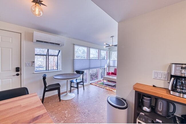 Photo - Fully Furnished Beautiful One bedroom Cottage available for a short term lease in November