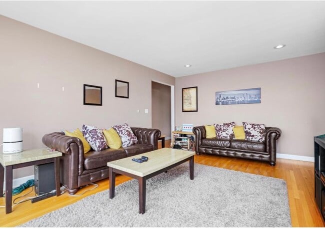 Photo - 7651 W Addison St Unit 1w