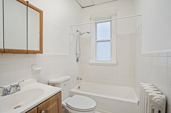 156 Chestnut Ave