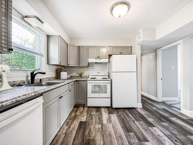 Photo - Greenwood Gardens