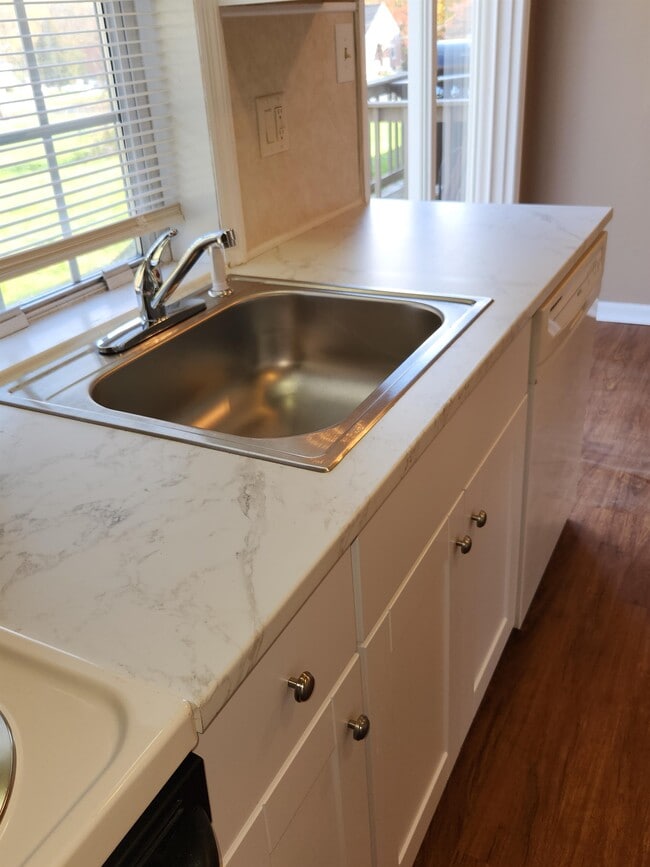 Photo - 14 Windsor Ct