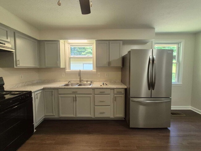 373 Edmondson Ferry Rd