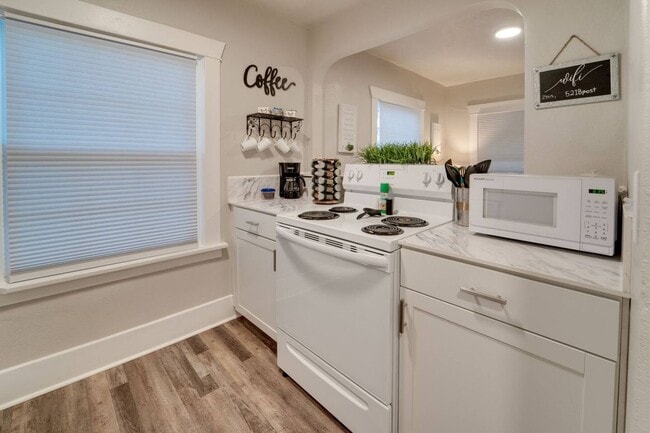 Photo - The Garland Suites (Furnished)