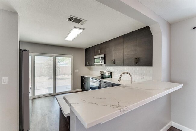 Photo - 1408 Poppy Seed Ln