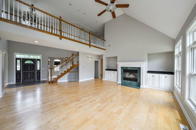 Photo - 104 Bruell St