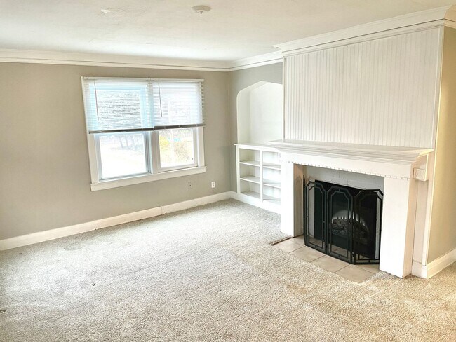 Photo - 2230 Riverside Dr NE Unidad 2