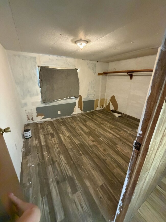 Photo - 150 Barry Slaven Dr