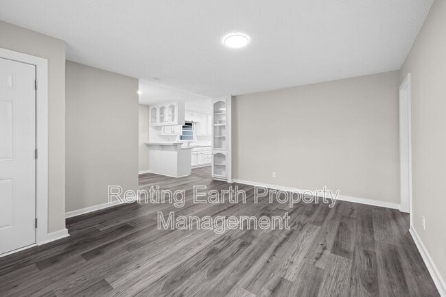 Photo - 737 84th Pl S