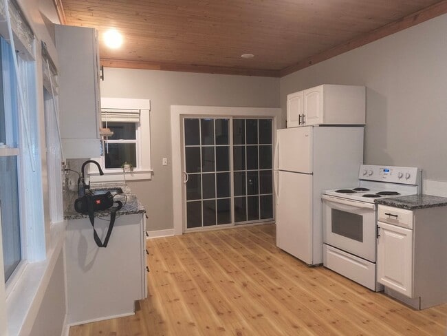 Building Photo - Welcome to Your Next Home with Harvest Investments!