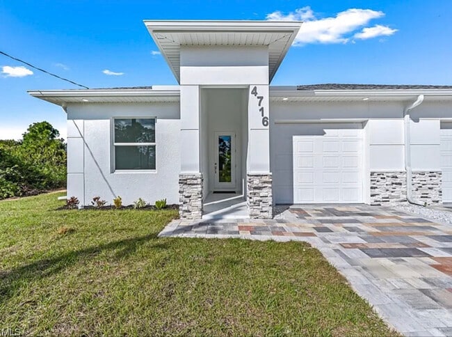 Photo - 4716 Douglas Ln