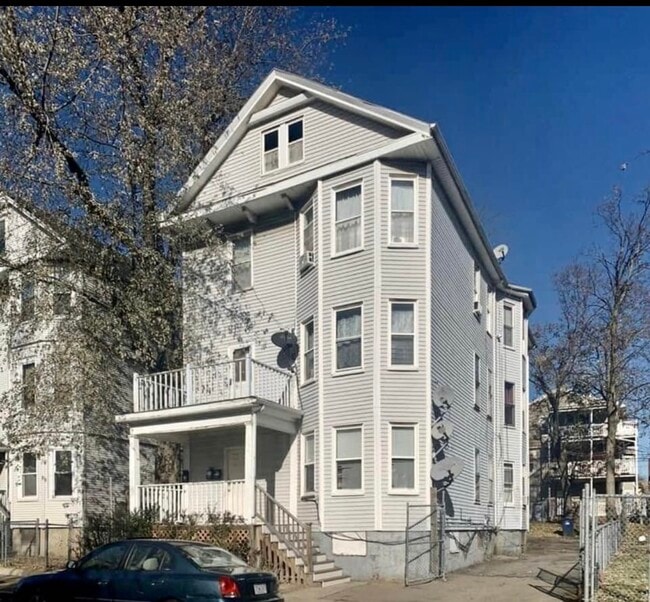 Building Photo - 154 Stanwood St Unit #2 Rental