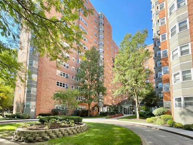 Building Photo - 4950 N Marine Dr Unit 209 Rental