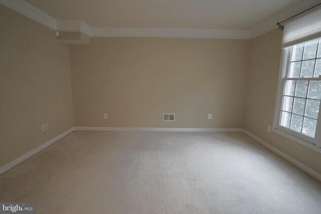 Photo - 1609 Leeds Castle Dr