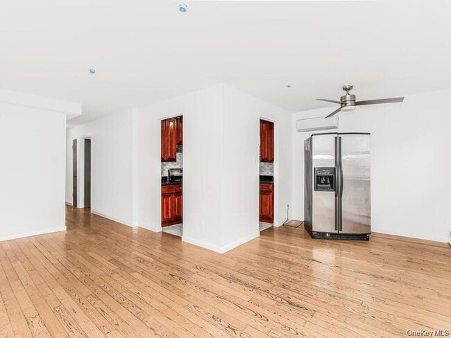 Photo - 661 Sagamore St