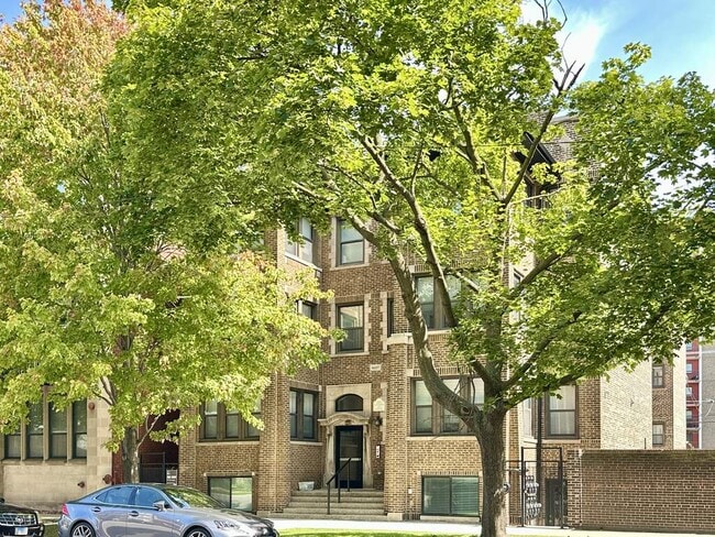 Building Photo - 4117 S Michigan Ave Rental