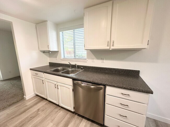 Photo - McMullen Unit 7523