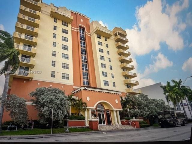 Building Photo - 215 SW 42nd Ave Unit 602