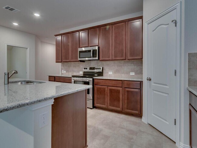 Photo - 1104 Ridge Runner Dr