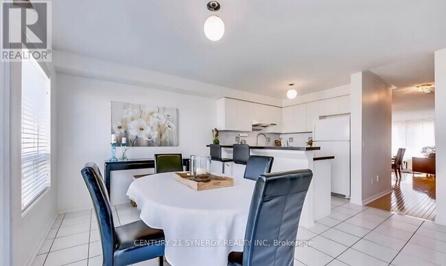Photo - 5055 Heatherleigh Ave