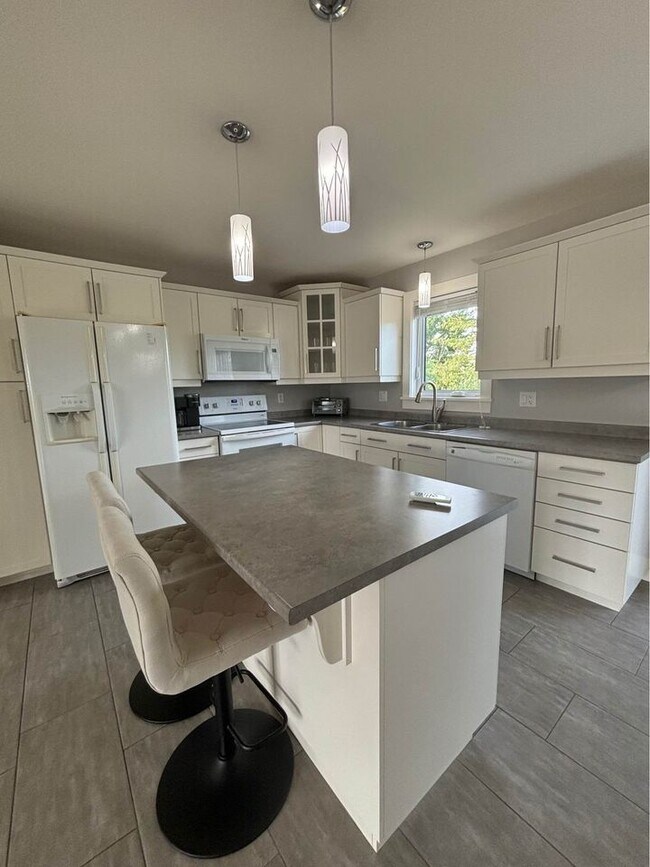 Photo - 41 Laforest St