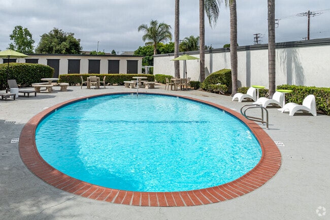 The Arbors Santa Ana
