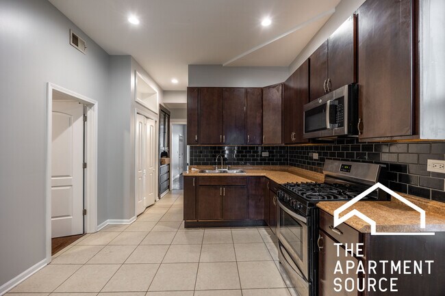 Photo - 1711 N Kedzie Ave