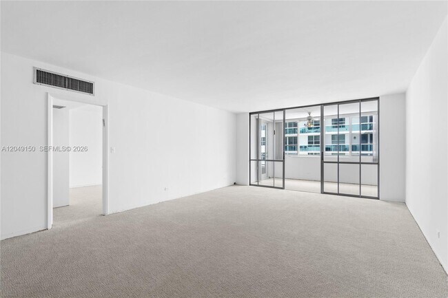 Photo - 5005 Collins Ave Unit 509