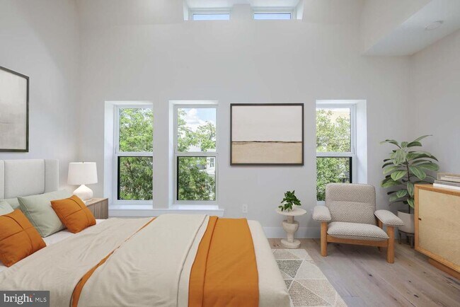 Photo - 722 Kenyon St NW Unit A