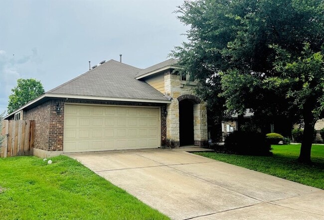 Building Photo - 2708 Cottonwood Shores Dr