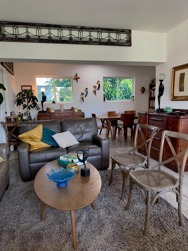 Photo - 270 NW 109th St